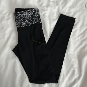 LULULEMON ATHLETICA Leggings with Side Pockets